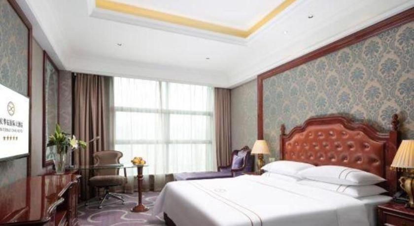 Chongqing Huachen International Hotel Eksteriør billede